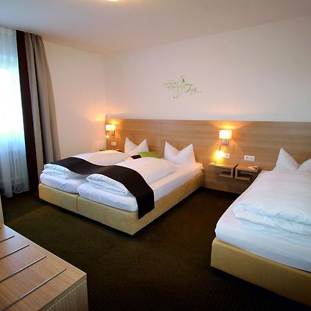 Hotel Vitis Ердінґ Екстер'єр фото